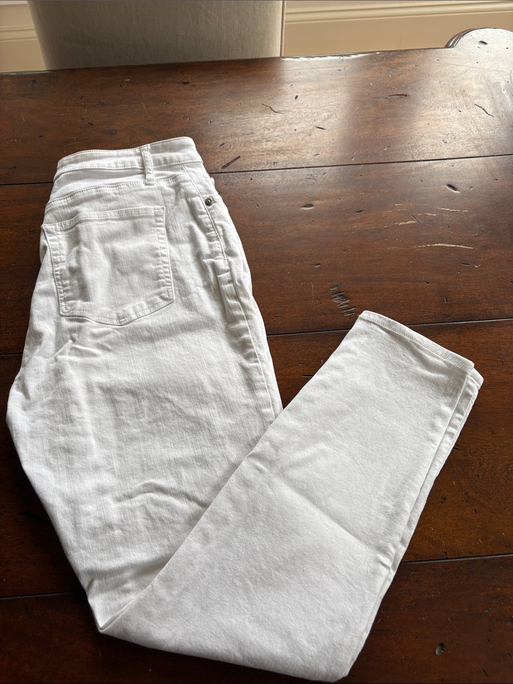 LOFT White Curvy Fit Skinny Ankle Jeans size 38/8